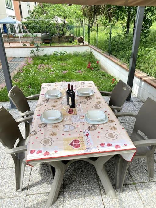 Bella Garden House - Private Garden In ฟลอเรนซ์ ภายนอก รูปภาพ